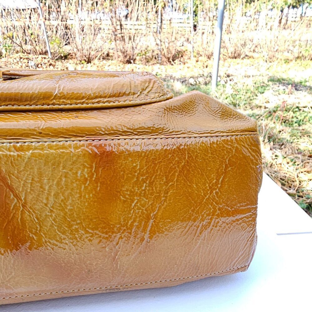 GOLDENBLEU Patent Leather Shoulder Bag Handbag Satchel, Pre-owned - Picture 9 of 10
